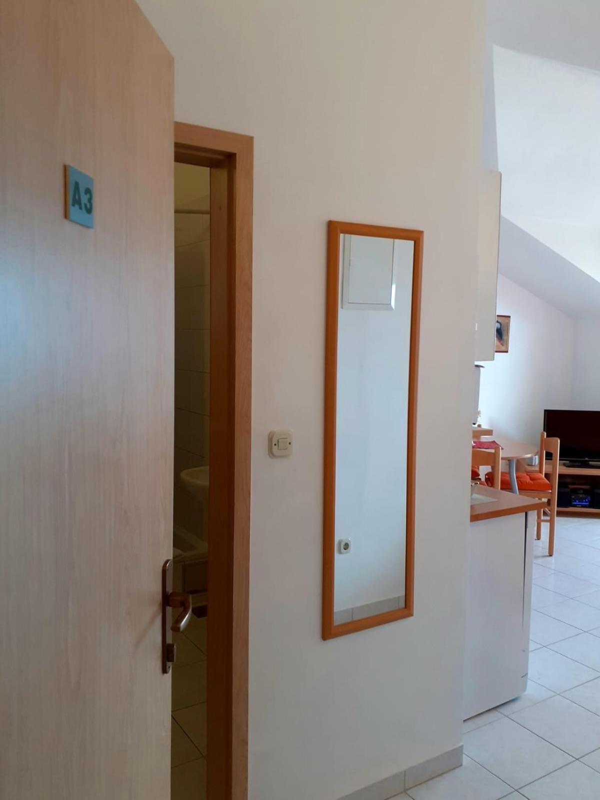 Apartments Borovina Bol Room photo